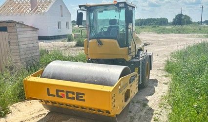 Каток грунтовый LGCE RS7120H (полный привод), 12 т